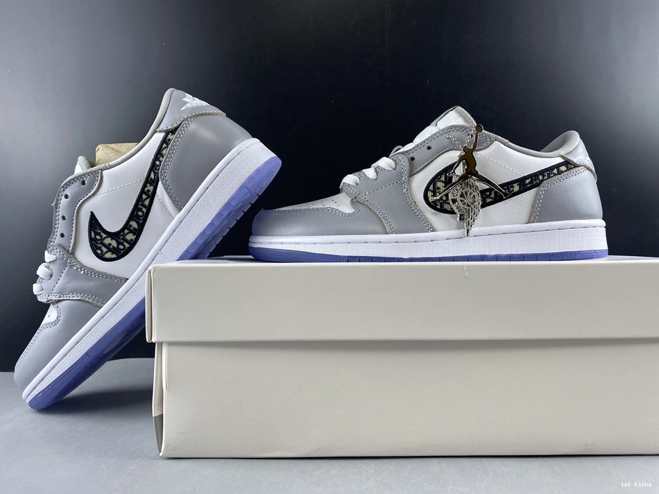 Retro CN8608 1 002 Low Dior Jordan - 0205